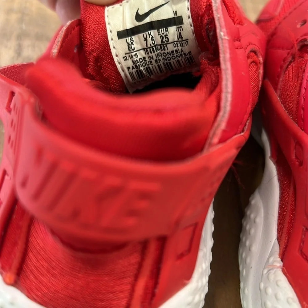 Nike Hurache kids red slip on sneakers